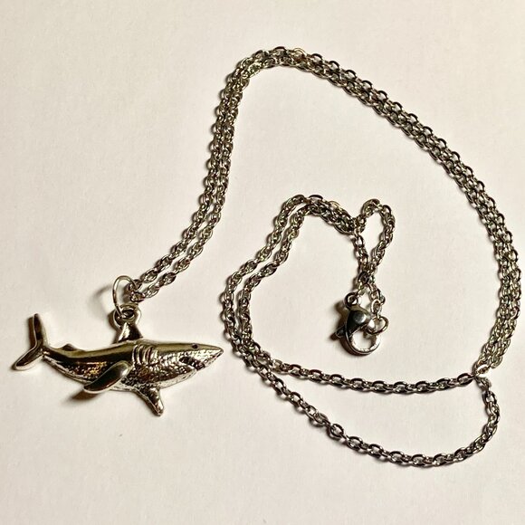 Silver Shark Necklace Stainless Steel Chain 20" Plated Sea Life Mens Womens - Picture 6 of 7